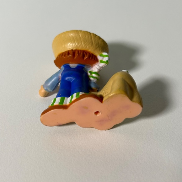 Vintage 80s Strawberry Shortcake Figurines Vinyl Set of 4 (zz28) - Picture 6 of 6